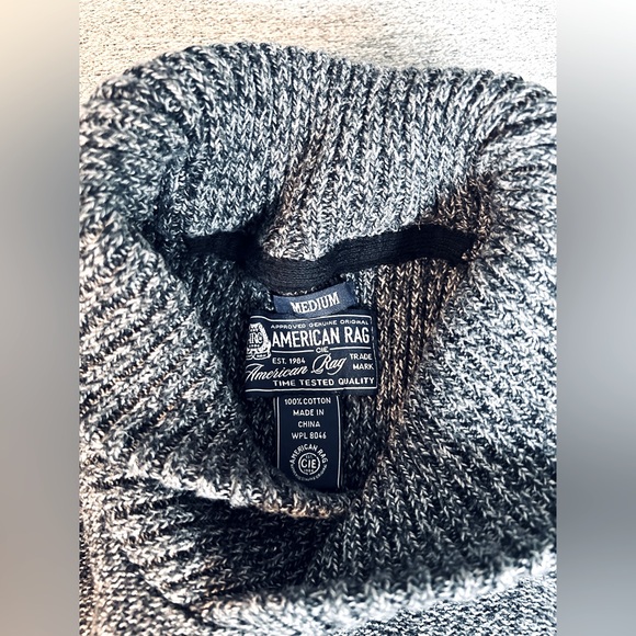 American Rag Sweater - Picture 2 of 2